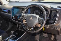 2021 Mitsubishi Outlander ES