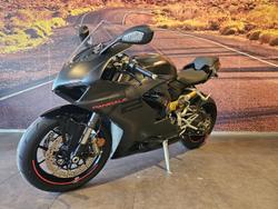 2024 Ducati Panigale V2 Panigale Black