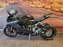 2024 Ducati Panigale V2 Panigale Black