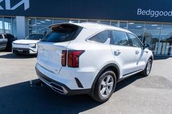 2022 Kia
                Sorento S