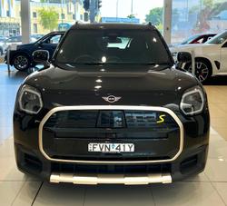 2024 MINI Countryman SE Favoured