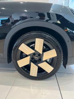 2024 MINI Countryman SE Favoured