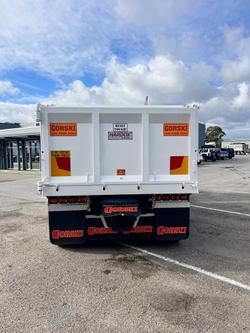 2024 Freightliner Cascadia 116 Tipper White