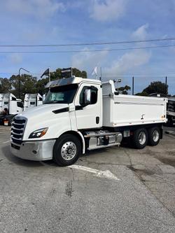2024 Freightliner Cascadia 116 Tipper White