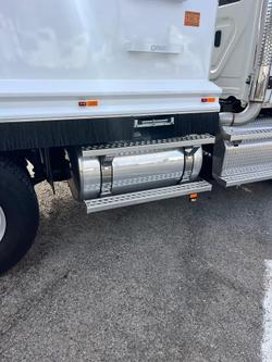 2024 Freightliner Cascadia 116 Tipper White