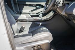 2025 Land Rover Range Rover Evoque P250 Dynamic SE