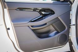 2025 Land Rover Range Rover Evoque P250 Dynamic SE