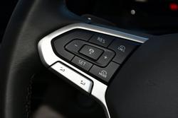 2025 Volkswagen Multivan TDI360 Life