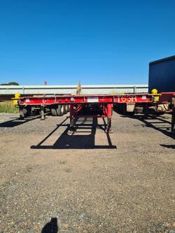 2005 THT Tri Axle A-Skel Trailer