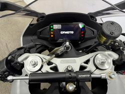 2025 CFMOTO 675 SR-R Black