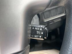 2017 Toyota
Hiace Commuter