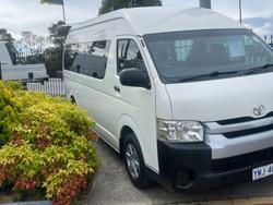 2017 Toyota
Hiace Commuter