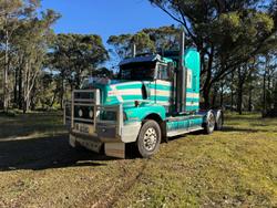 1996 Kenworth T601 T601 Green