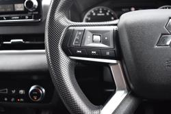 2023 Mitsubishi Outlander ES