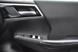 2023 Mitsubishi Outlander ES