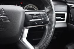 2023 Mitsubishi Outlander ES