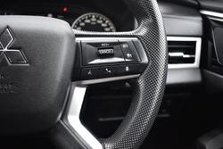 2023 Mitsubishi Outlander ES ZM MY23 White