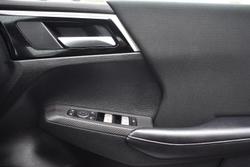 2023 Mitsubishi Outlander ES