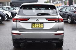 2023 Mitsubishi Outlander ES ZM MY23 White