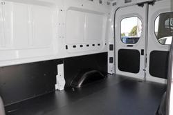 2025 LDV Deliver 9 MWB Mid Roof MY24 Blanc White