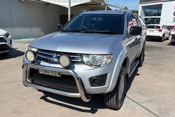 2013 Mitsubishi Triton GLX