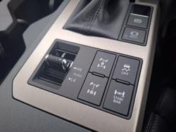 2025 Toyota Landcruiser Prado Altitude