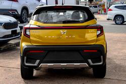 2025 Mahindra XUV3XO AX7L