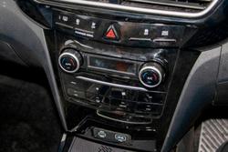 2025 Mahindra XUV3XO AX7L