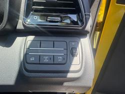 2025 Mahindra XUV3XO AX7L