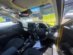 2025 Mahindra XUV3XO AX7L