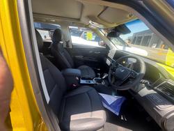 2025 Mahindra XUV3XO AX7L