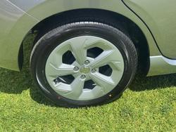 2025 Suzuki
Swift Hybrid Plus