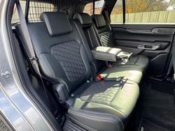 2023 Ford
Everest Platinum