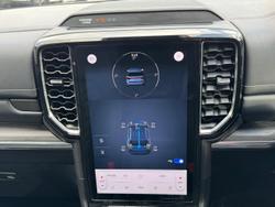 2023 Ford
Everest Platinum