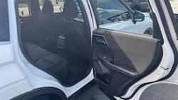 2023 Mitsubishi Outlander ES