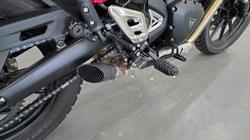 2025 Triumph SCRAMBLER 400 XC Red