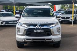 2024 Mitsubishi Pajero Sport GLS