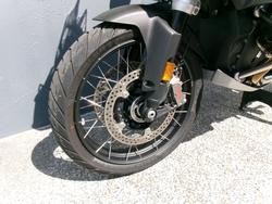 2025 BMW Motorrad R 1300 GS ADVENTURE TROPHY Racing Blue Metallic. (17-08)