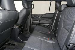 2025 Toyota Landcruiser Prado Altitude