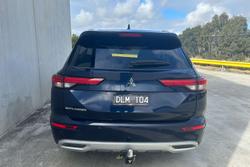 2023 Mitsubishi
Outlander LS