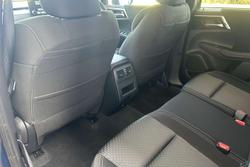 2023 Mitsubishi
Outlander LS