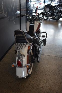 2012 Harley-davidson FLSTN SOFTAIL DELUXE CREAM