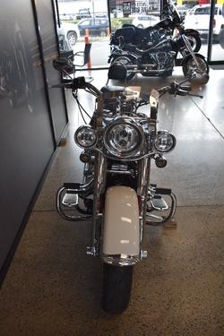 2012 Harley-davidson FLSTN SOFTAIL DELUXE CREAM