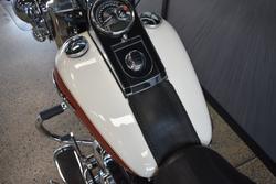 2012 Harley-davidson FLSTN SOFTAIL DELUXE CREAM
