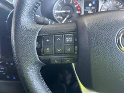 2023 Toyota Hilux SR5