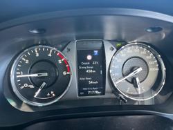 2023 Toyota Hilux SR5