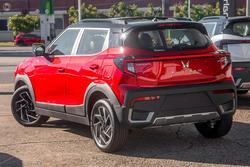 2025 Mahindra XUV3XO AX7L