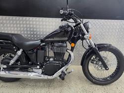 2017 Suzuki BOULEVARD S40 (LS650B) BLACK