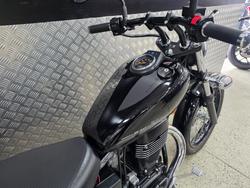 2017 Suzuki BOULEVARD S40 (LS650B) BLACK