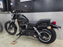 2017 Suzuki BOULEVARD S40 (LS650B) BLACK